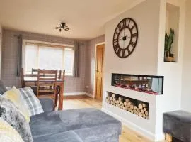 York Street Retreat, modern cosy 2 bed with garden