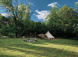 WOODMOOD Glamping - Into The Nature, area glamping di Leuk