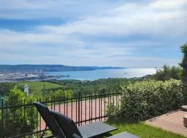 Apartment Koper with Sea View and jacuzzi