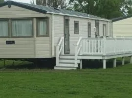 Butlins minehead caravan 120 River cove passes included