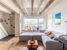 Stijlvol & lief onthaast-huisje met piano, tv en wifi