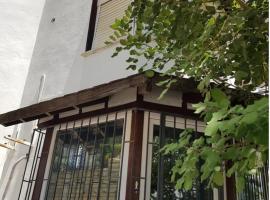 Bodrumda şirin ev, khách sạn ở Bodrum City