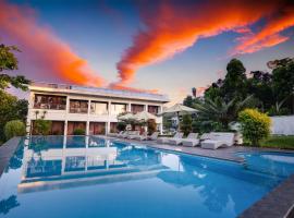Nirvana Hotel Resort Tetebatu，特特巴圖的飯店