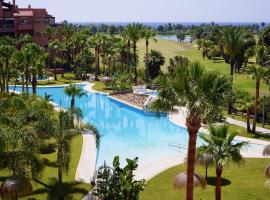 Playa Granada Apartamentos Moriscos II, family hotel in Motril