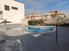 Apartamento con piscina