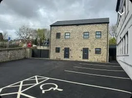 Newly constructed town house next to the canal with Private Car Park