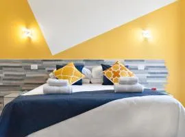 LuEDa House - Trasfertisti e Turisti