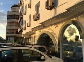 Hotel Alnacir, hotel en Faro