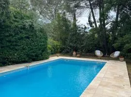 Family House in Provence with Pool and Garden