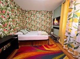 queen size room with shared bathroom, hotel di New York