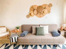 P&eacute; na Areia Praia do forte Cama Queen Wifi Netflix