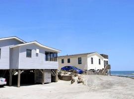 Quaint Beach Cottage, 10 steps from Beach, cabaña o casa de campo en Nags Head