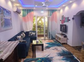 Cozy apartment with a private garden in Giza, hotel near Smart Village, Sheikh Zayed