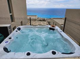 Palase Jacuzzi apartment 157-D GC, hotel v destinaci Llogara