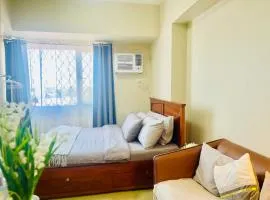 City Charm FASTWifi, Netflix, Queen Bed