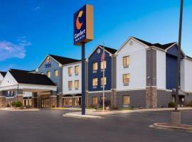 Comfort Inn & Suites Kenosha-Pleasant Prairie，基諾沙的飯店