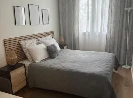 Une Chambre dans un appartement