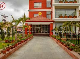 RATNA HOTEL, hotel with parking in Birātnagar