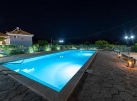 Spedion Villa - Near to sea villas with heated swimming pool: Gytheio şehrinde bir otel