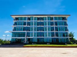 Arunsakhon luxury condo, hotell i Ban Khok Kham