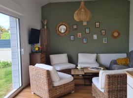 Villa rénovée 350 m de la mer, hôtel à Hauteville-sur-Mer