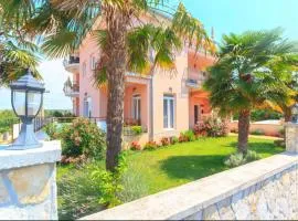 4 Palme Apartments A