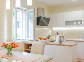 Ba&scaron;ka Voda Apartments - City center, Steps from the Beach, Free Parking