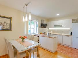 Ba&scaron;ka Voda Apartments - City center, 50m from the Central Beach, Free Parking, hotel u Ba&scaron;koj vodi