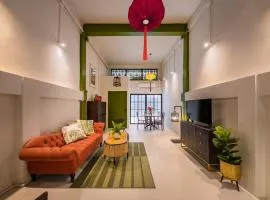 Charming Sukhumvit Shophouse - 2mins walk to skytrain