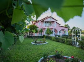 Villa Regina By The Sea, Hotel in Epanomi