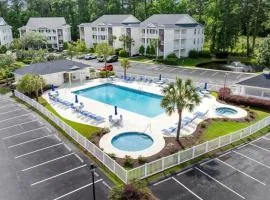 Stunning 3 Bedroom Condo-Recently Renovated-Fairways Unit D
