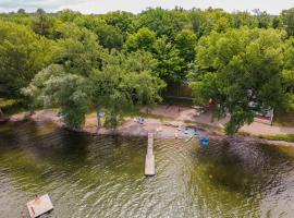 Family Friendly Cottage Community with Pool & Beach, Cottage in Cherry Valley