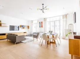 Appartement Moderne et Spacieux de 3 Chambres Lumineux et Design Contemporain