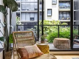 VAQUAY Haven In Hawthorn