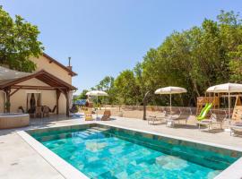 Awesome Home In Bribir With Jacuzzi, hotel v destinaci Bribir