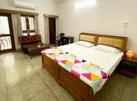 Garden View Residency, Room No 3 -AC Deluxe Double Room