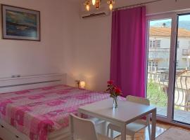 Apartments Nela, hotel v destinácii Jelsa