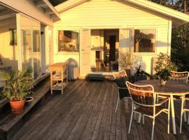 Holiday home Uddevalla XLII, cabana o cottage a Uddevalla