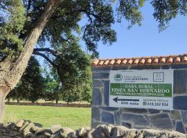 Casa Rural Finca San Bernardo 3 estrellas, zasebna nastanitev v mestu Montehermoso
