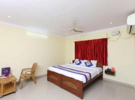 OYO SKV GRAND, hotel berdekatan Lapangan Terbang Antarabangsa Tirupati - TIR, Tirupati