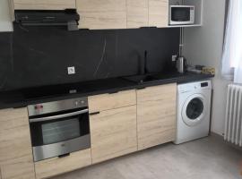 Manel, δωμάτιο σε οικογενειακή κατοικία στην Τουλούζη