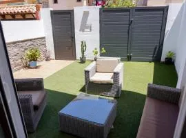 Tarifa Family House 5 min walk to the beach and old town