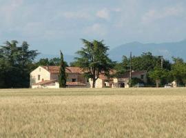 Le Mas De La Chérine, B&B i Quinson