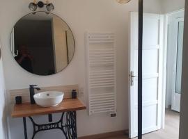 A 5 min de la Pointe du Hoc, hotel v destinaci Cricqueville-en-Bessin