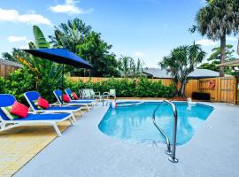 Palm Paradise Retreat For 12, Hotel in Palm Beach Gardens