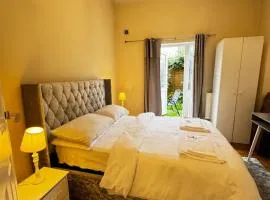 Entire 1Bed Stratford Westfield