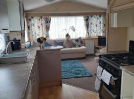 Blancos by the sea, glamping site in Saint Osyth