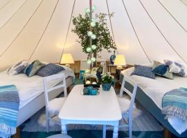 Sörby Glamping, hotel v destinaci Klockrike