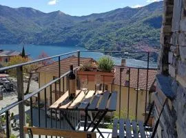 Piazzetta House Stunning Lake View Welcome Cocktail at Il Baretto