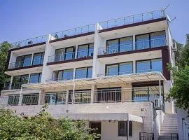 Apartment White Pearl